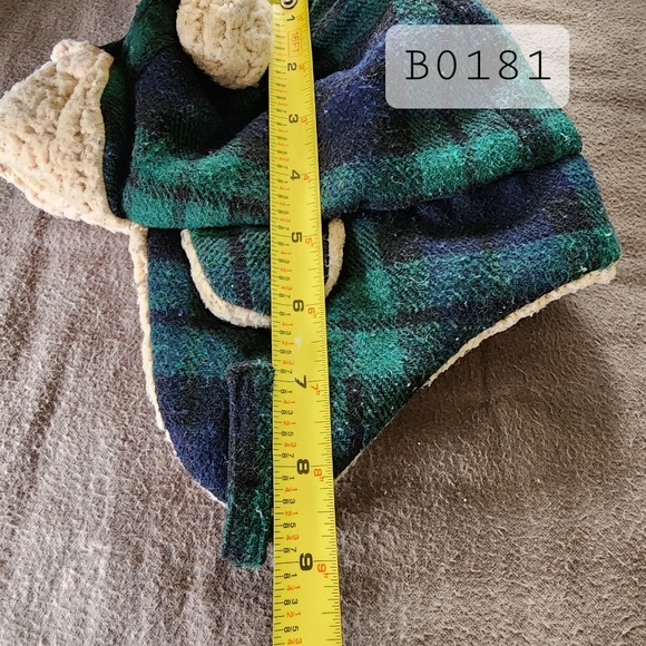 Target 12-24m bear over the ear green and blue plaid hat. Used good condition - Picture 7 of 7